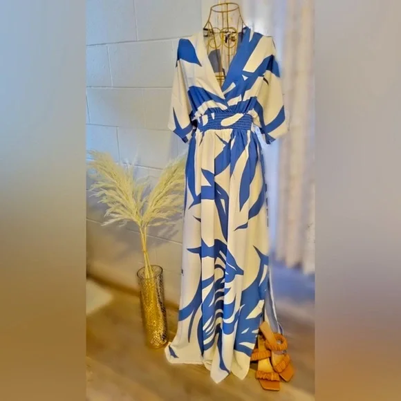 Kimono Sleeve Side Slit Printed Dress - Picture 2 of 3